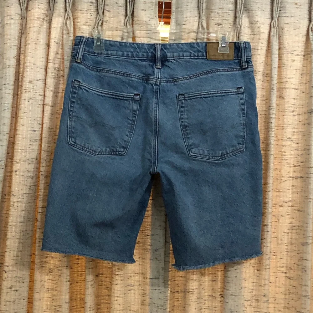 American Eagle Outfitters Easy Flex Distressed Denim Shorts